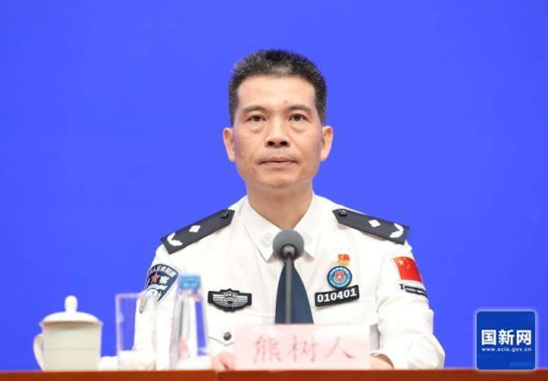 指盈配资网 中国护照“含金量”持续提升   更加便利中国公民“走出去”